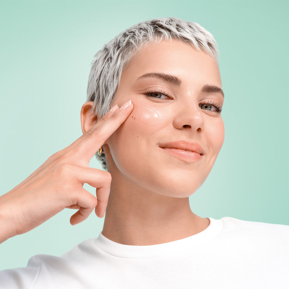 Hydra Water-Plump serum s vlažilnim učinkom, ki traja 100 ur